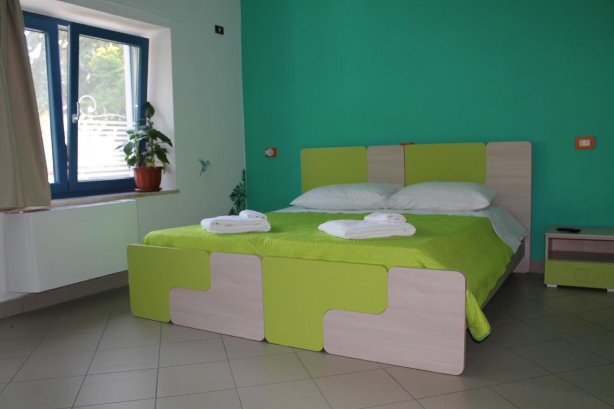 Basilicata Al Volo Hostel Brindisi Montagna Exterior photo