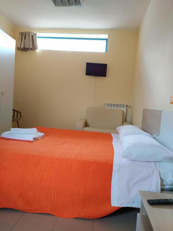 Basilicata Al Volo Hostel Brindisi Montagna Exterior photo